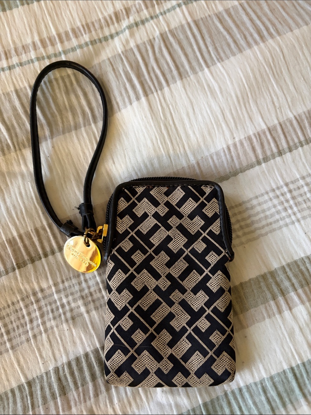 Tommy Hilfiger Black and Beige Geometric Wristlet Phone Pouch